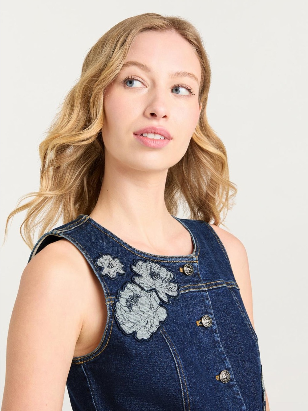 Cinq a Sept Marsha Floral Appliqué Mini Denim Dress - Picture 5 of 9